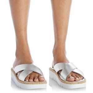 Stuart Weitzman Roza lift slide